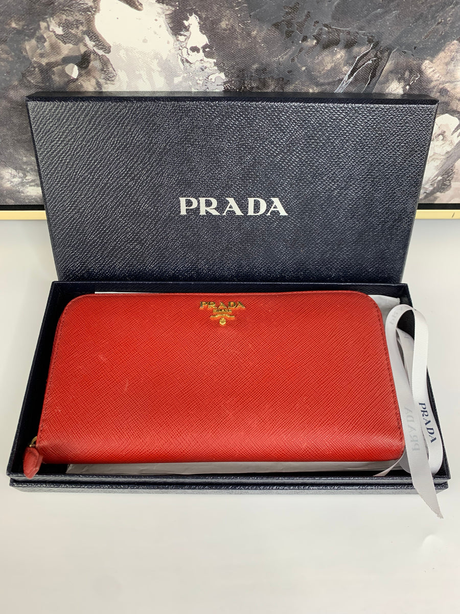 Prada Saffiano Long outlet Zipper Wallet