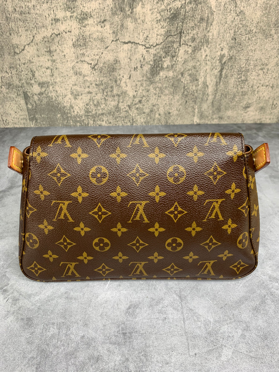 Louis Vuitton  PM Crossbody – yourvintagelvoe