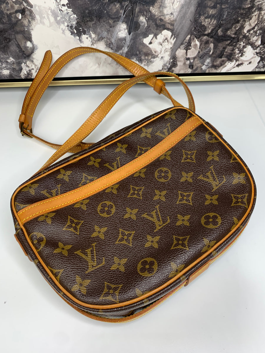 Louis Vuitton Blois Crossbody – yourvintagelvoe