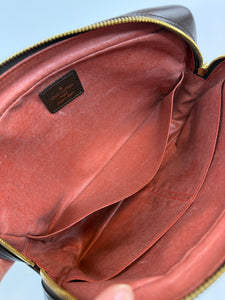 Louis Vuitton Toiletry Pouch in Damier  Ebene