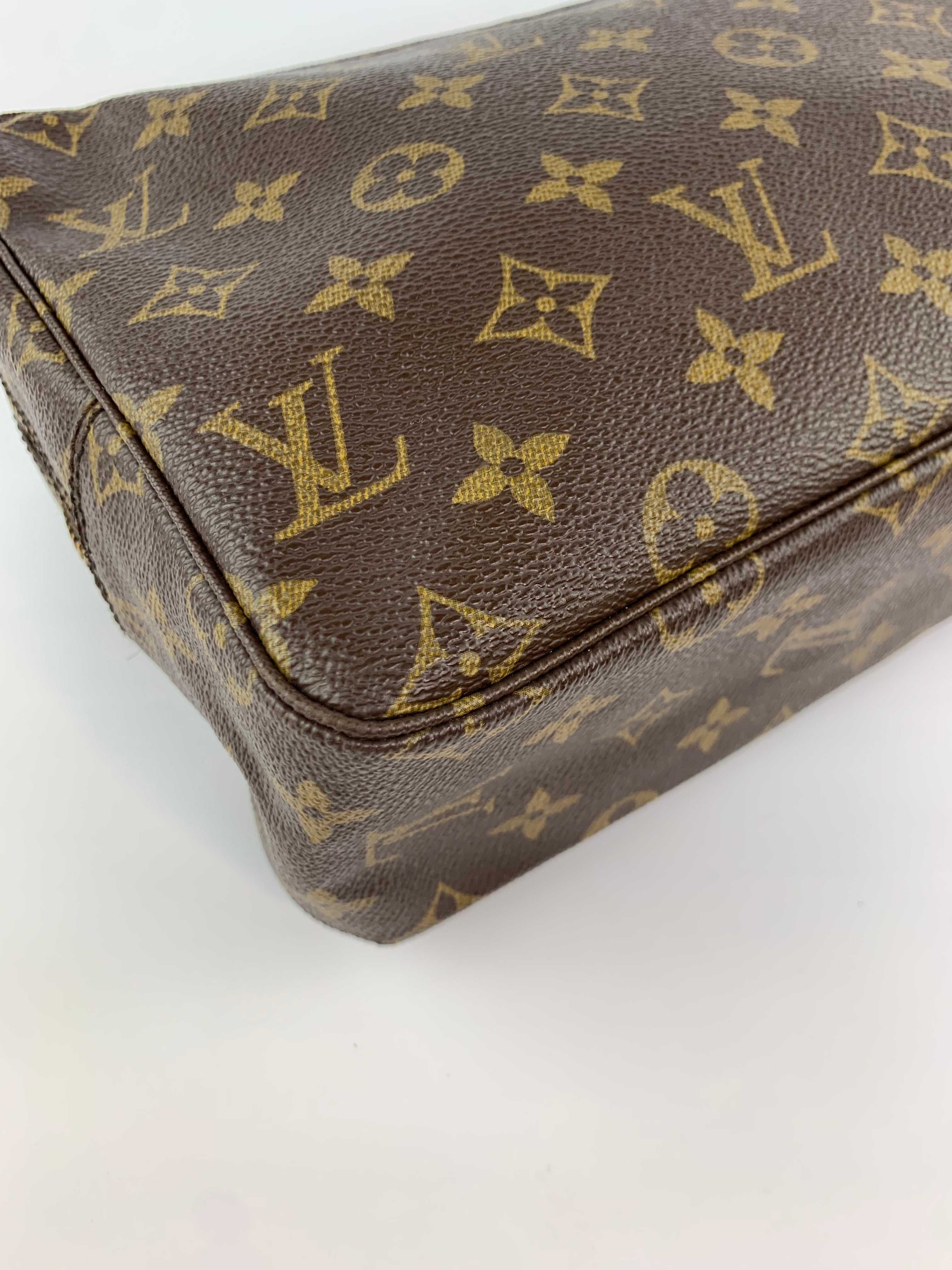 Louis Vuitton Trousse 28