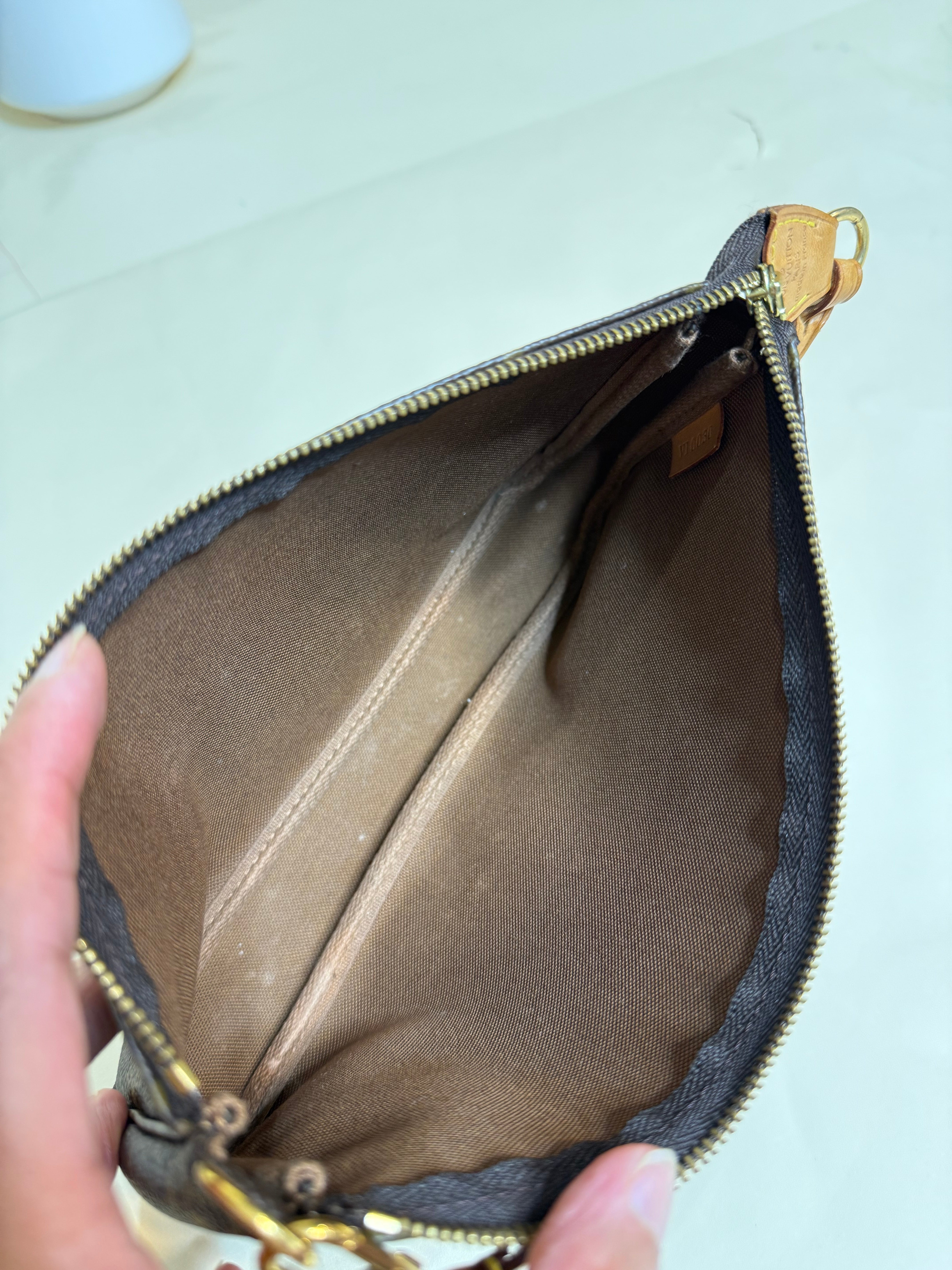 Louis Vuitton Pochette Accessories