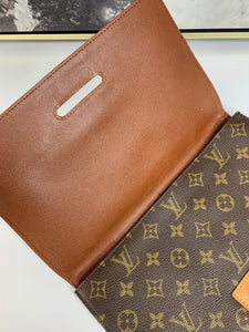 Louis Vuitton Lena Clutch