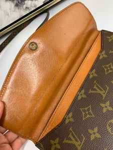 Louis Vuitton Double Rabat