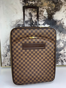 Louis Vuitton Pegase 45