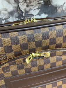 Louis Vuitton Pegase 45