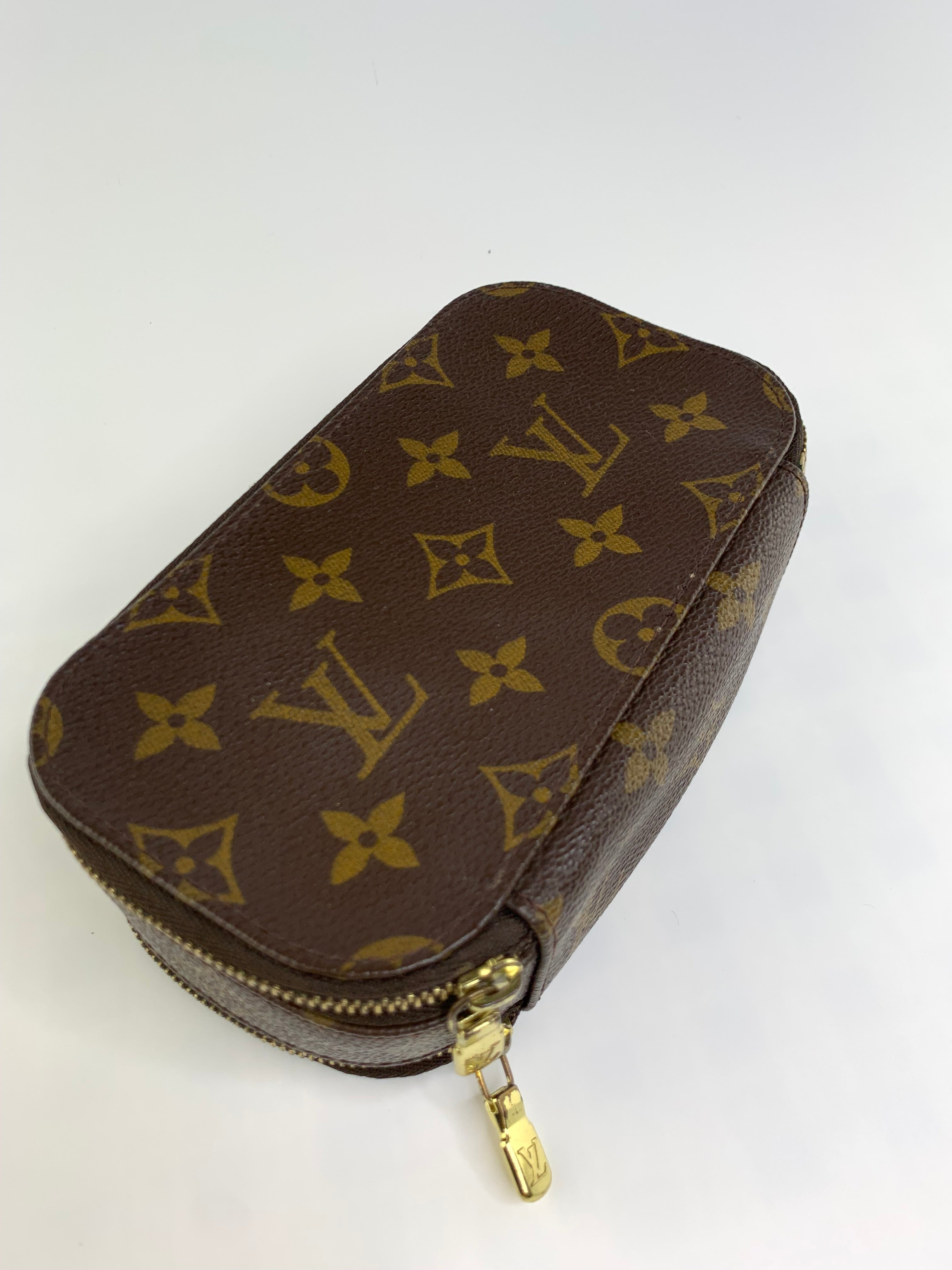 Louis Vuitton Trousse Blush PM