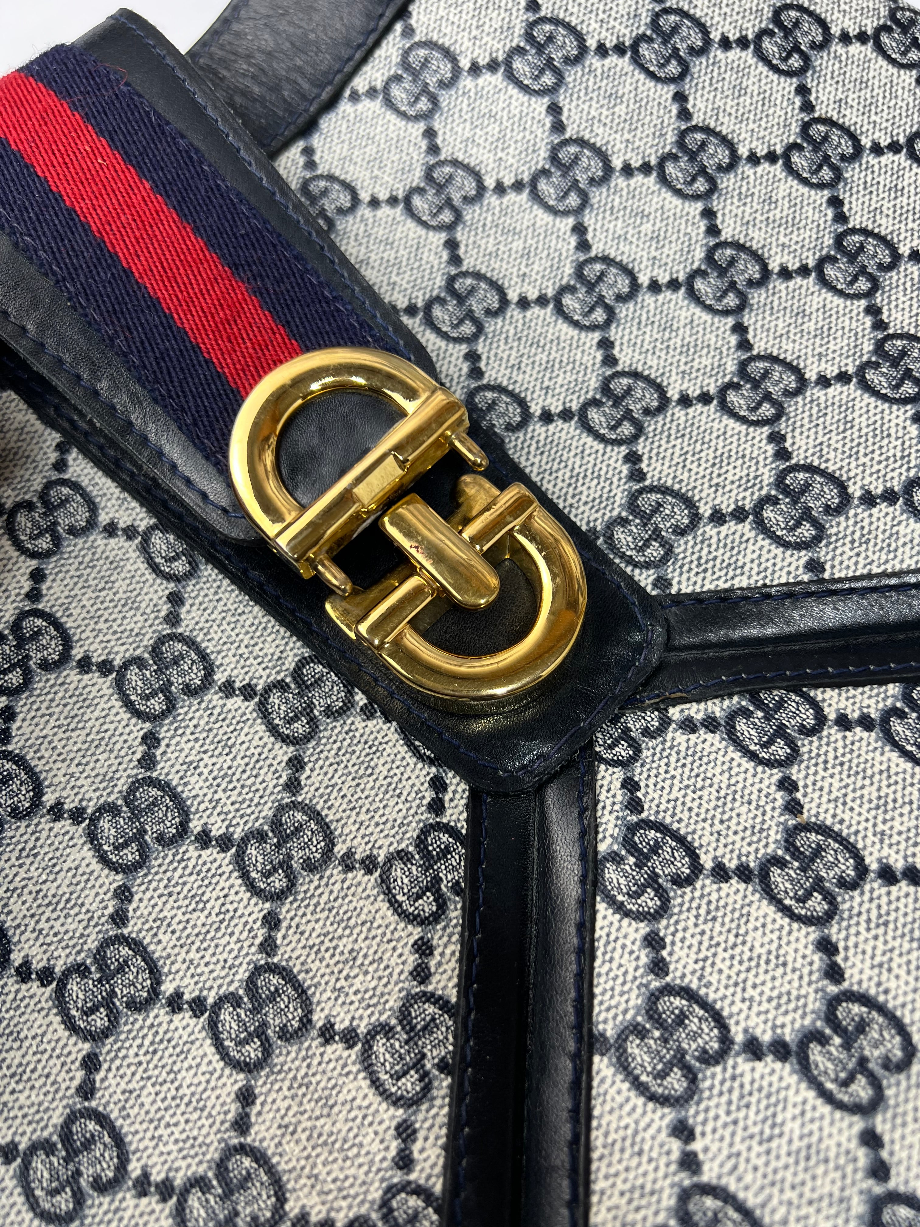 Gucci Vintage Shoulder Bag