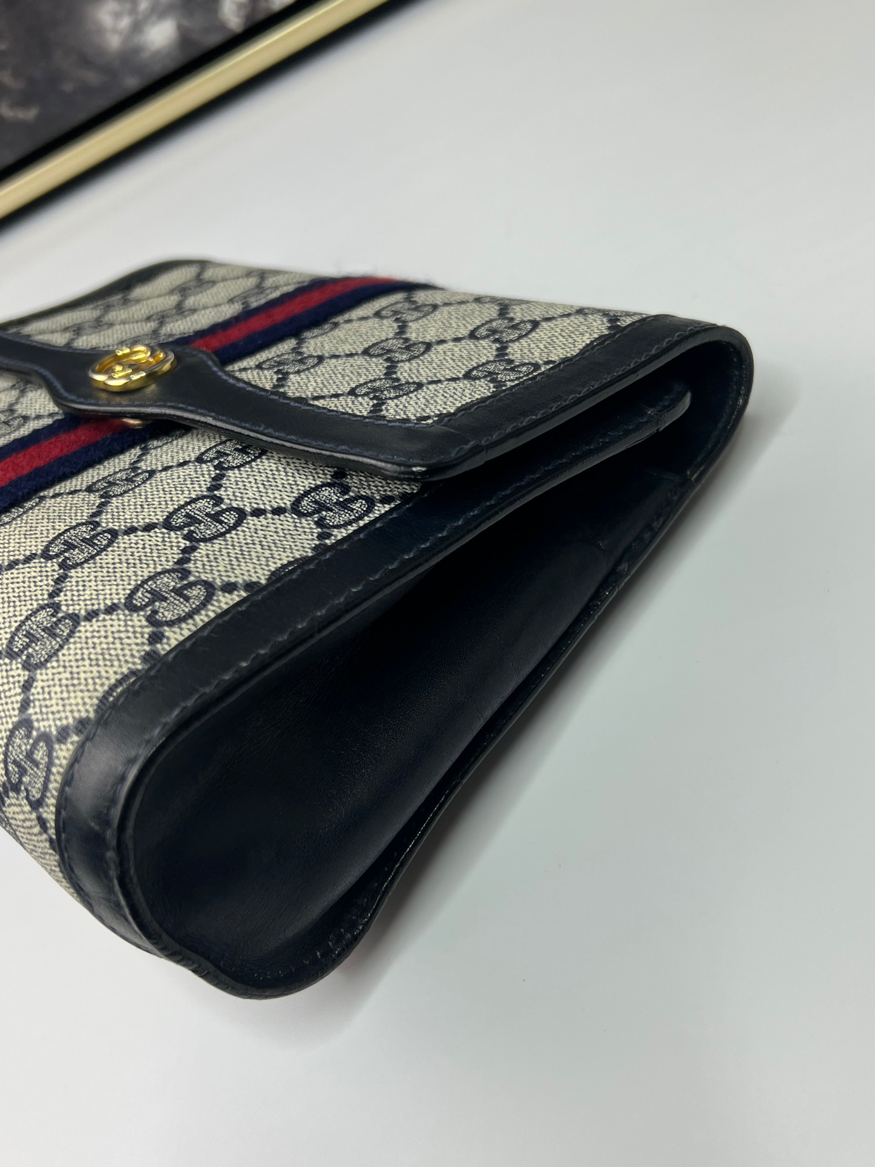 Gucci Mini Pouch/ Clutch