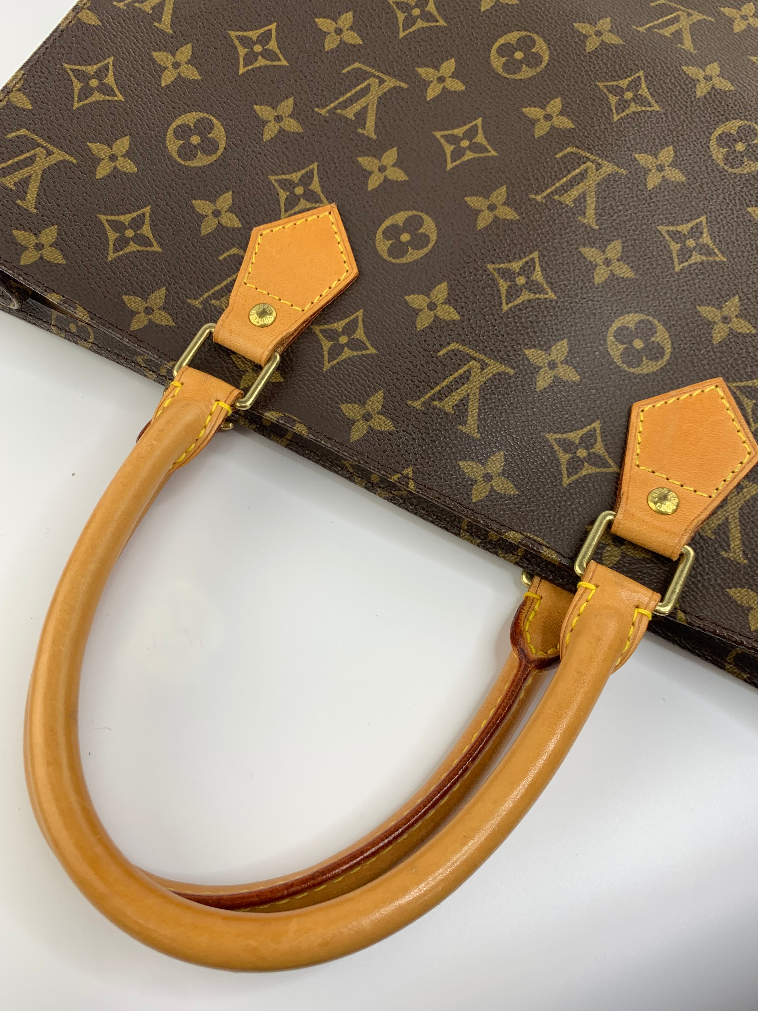 Louis Vuitton Sac Plat
