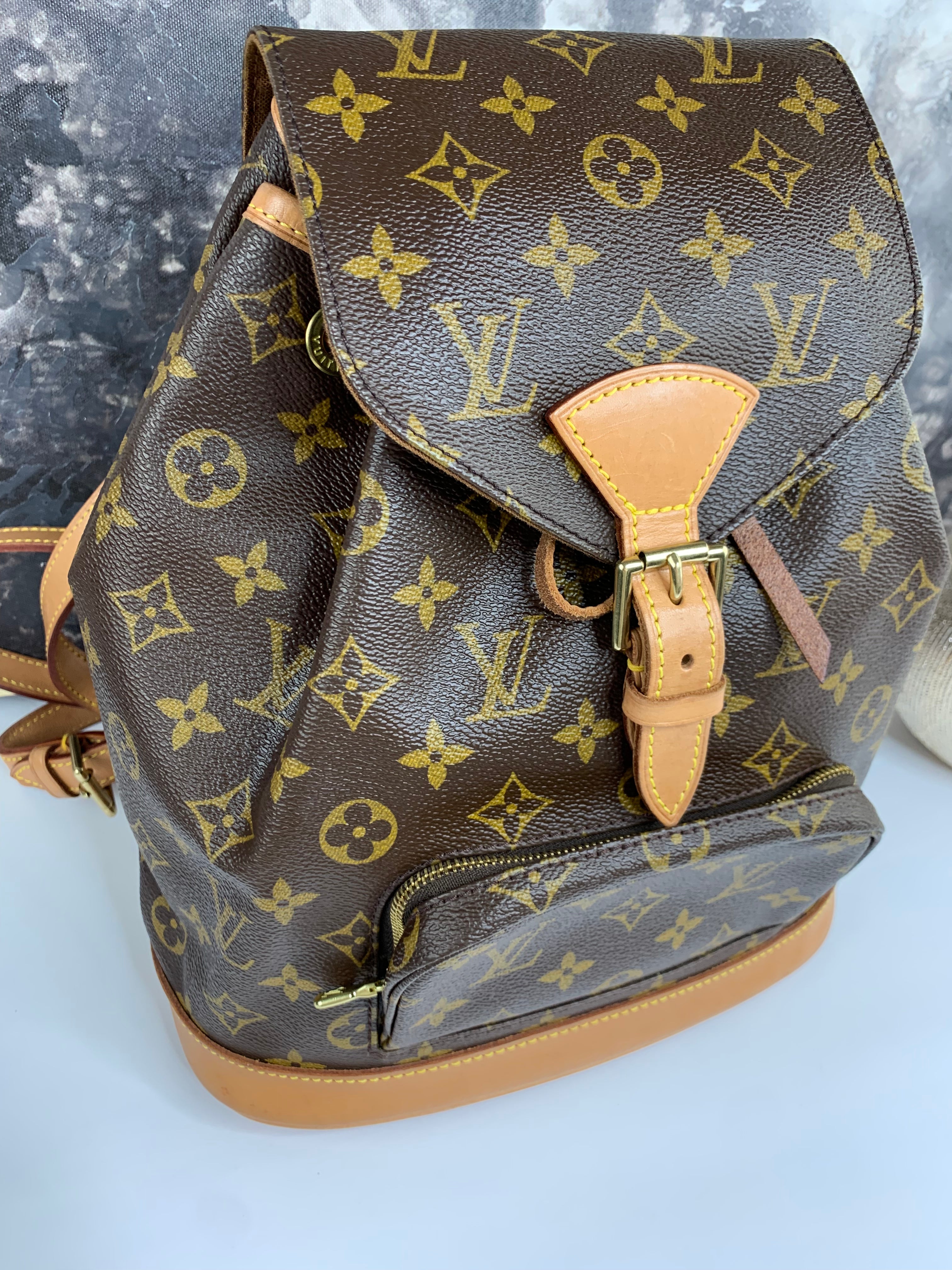 LOUIS VUITTON 1999 Montsouris Monogram Backpack