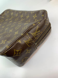 Louis Vuitton Trousse 28