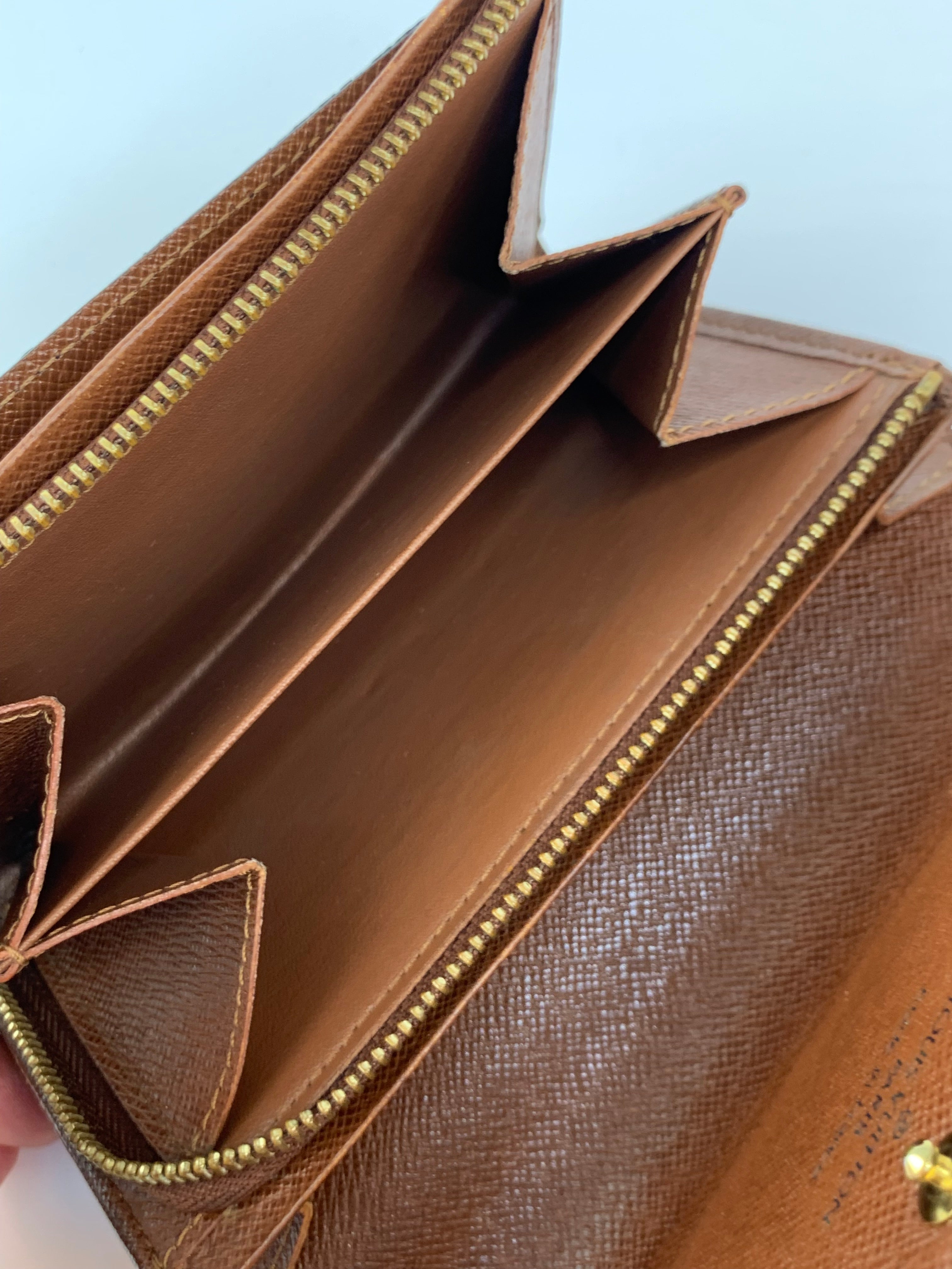 Louis Vuitton Short Wallet