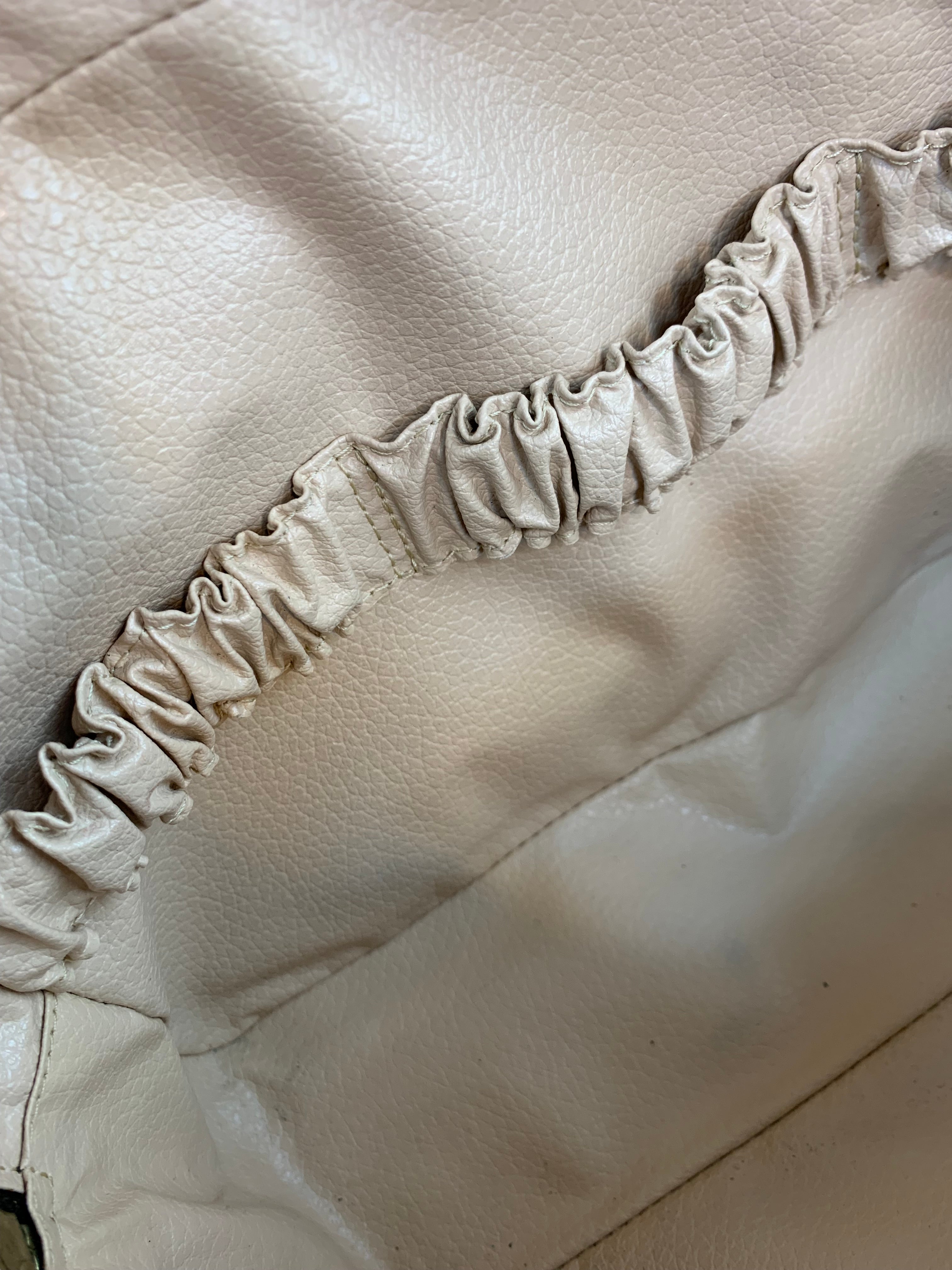 Louis Vuitton Trousse 28