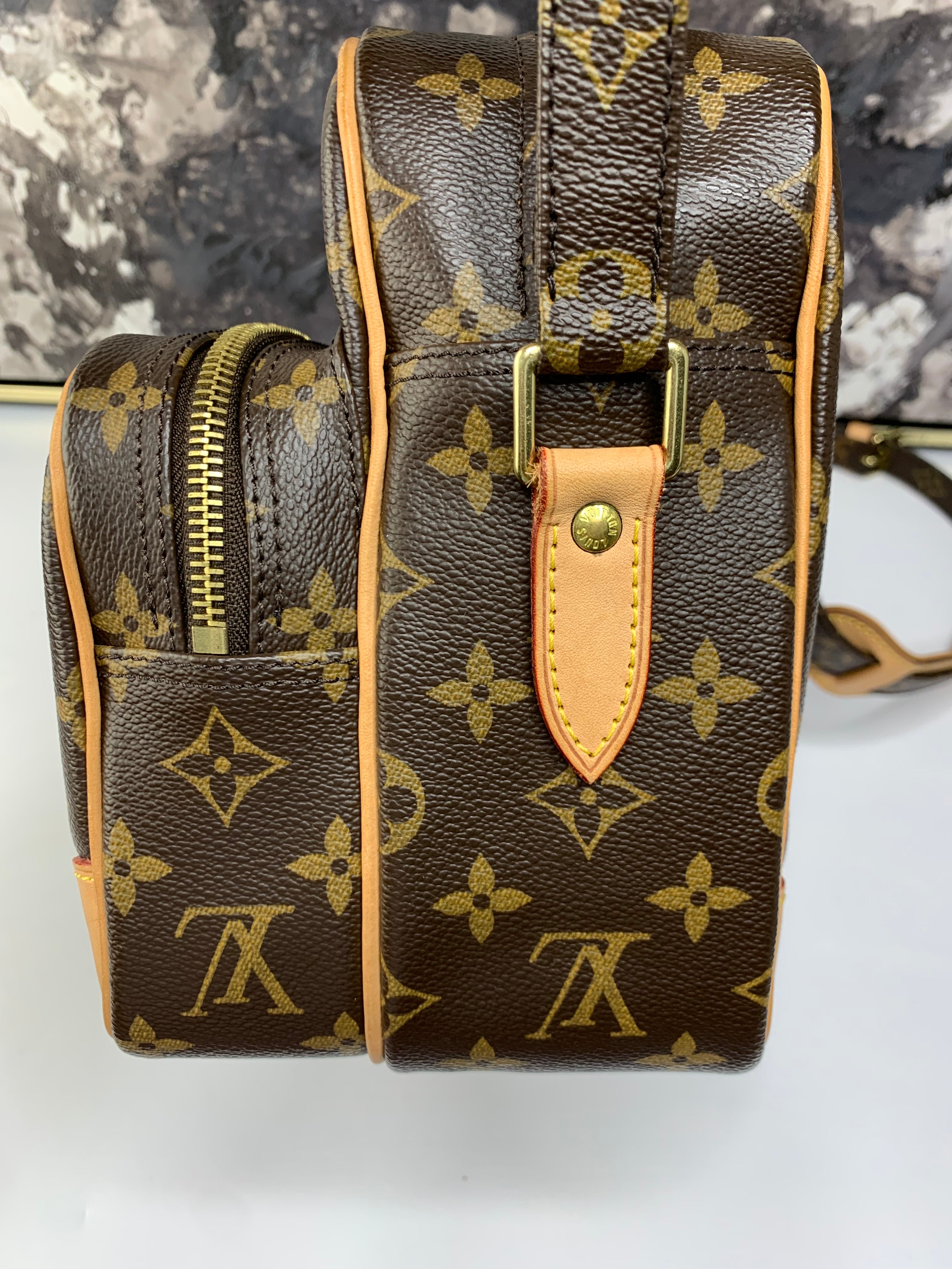 Louis Vuitton Nile MM