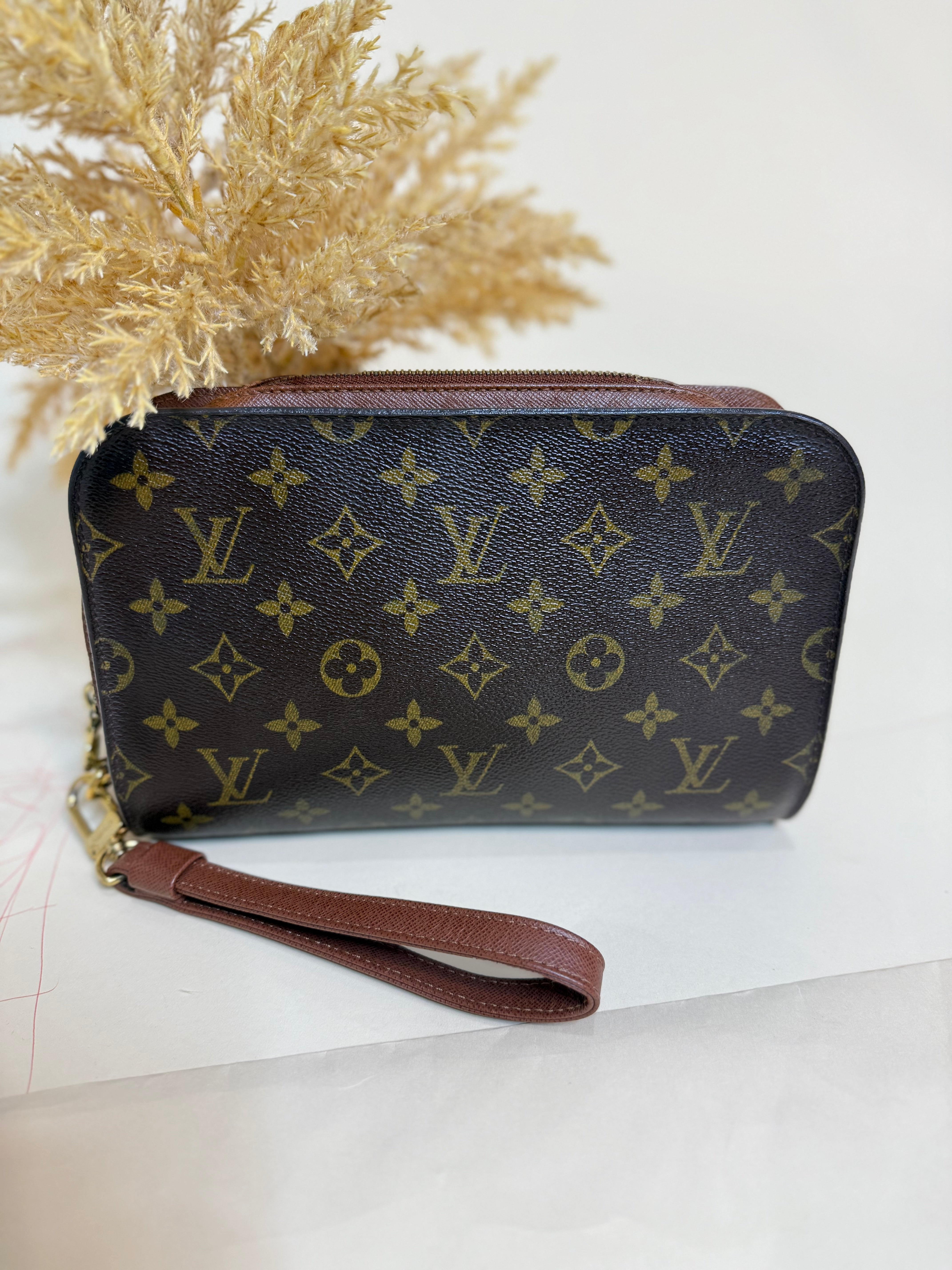 Louis Vuitton Orsay Clutch
