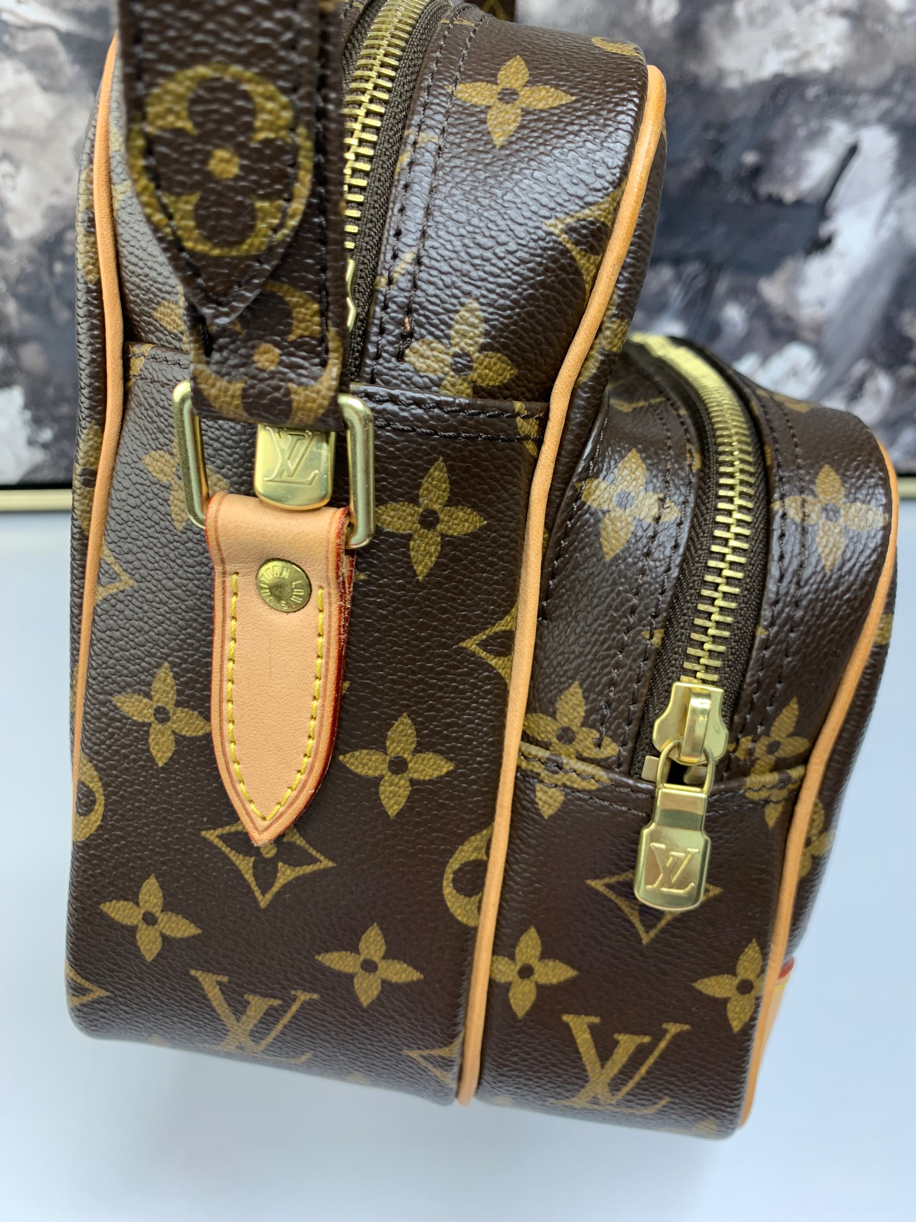 Louis Vuitton Nile MM