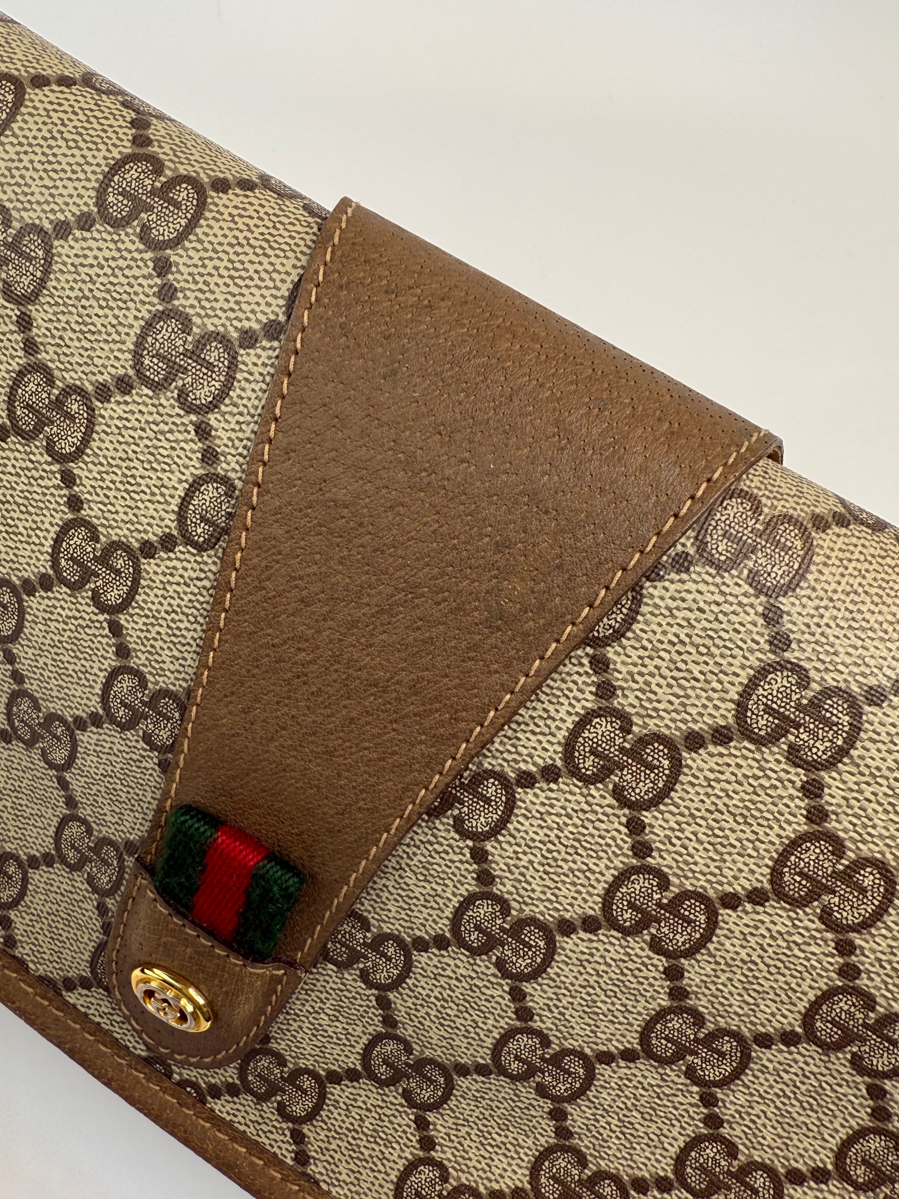 Gucci Vintage Medium Clutch