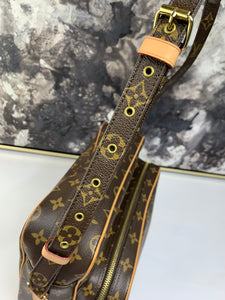 Louis Vuitton Nile MM