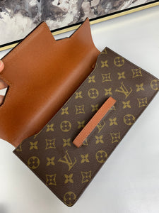 Louis Vuitton Chaillot Clutch