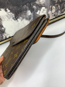 Louis Vuitton Double Rabat