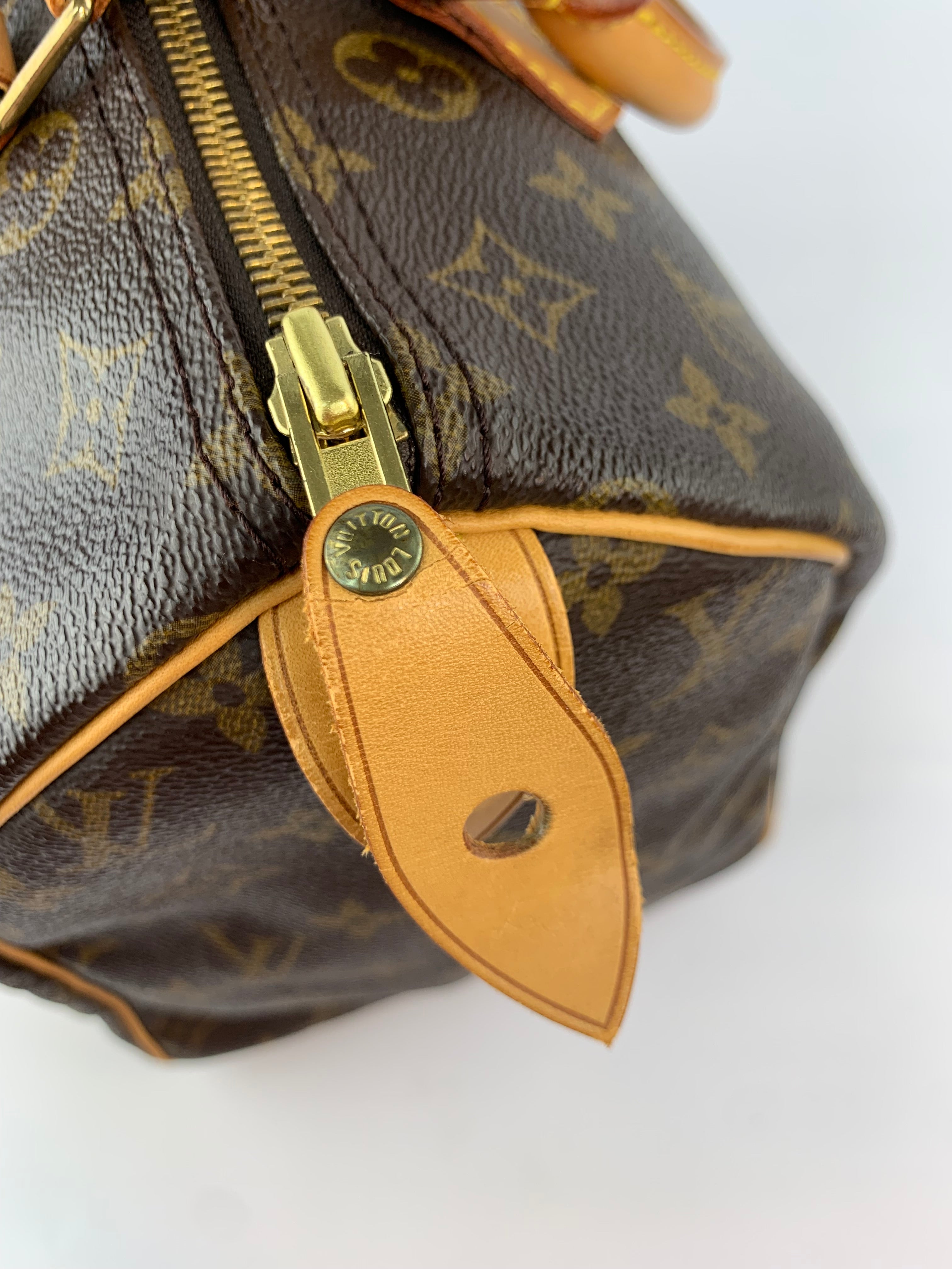 Louis Vuitton Speedy 30