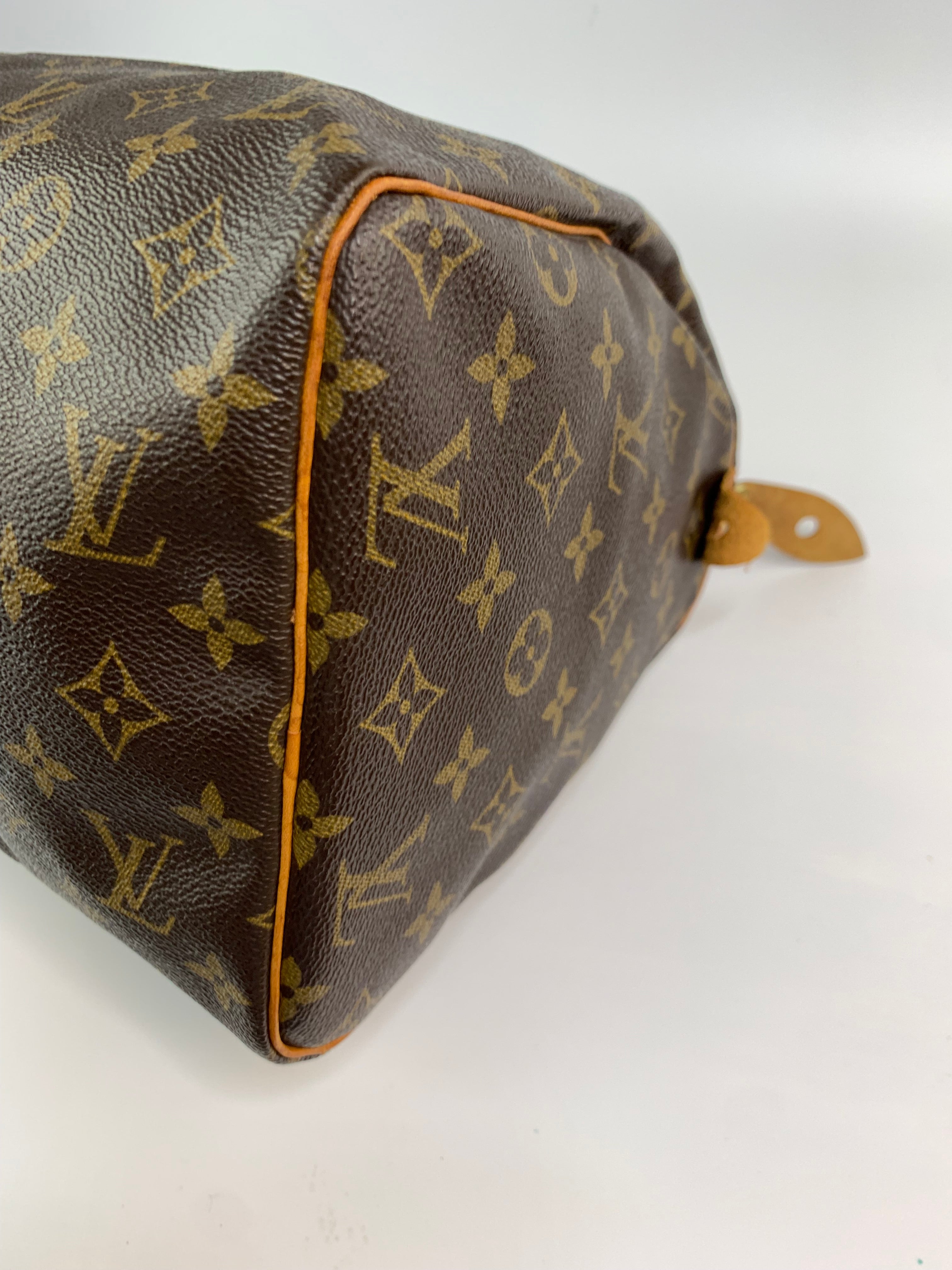 Louis Vuitton Speedy 30