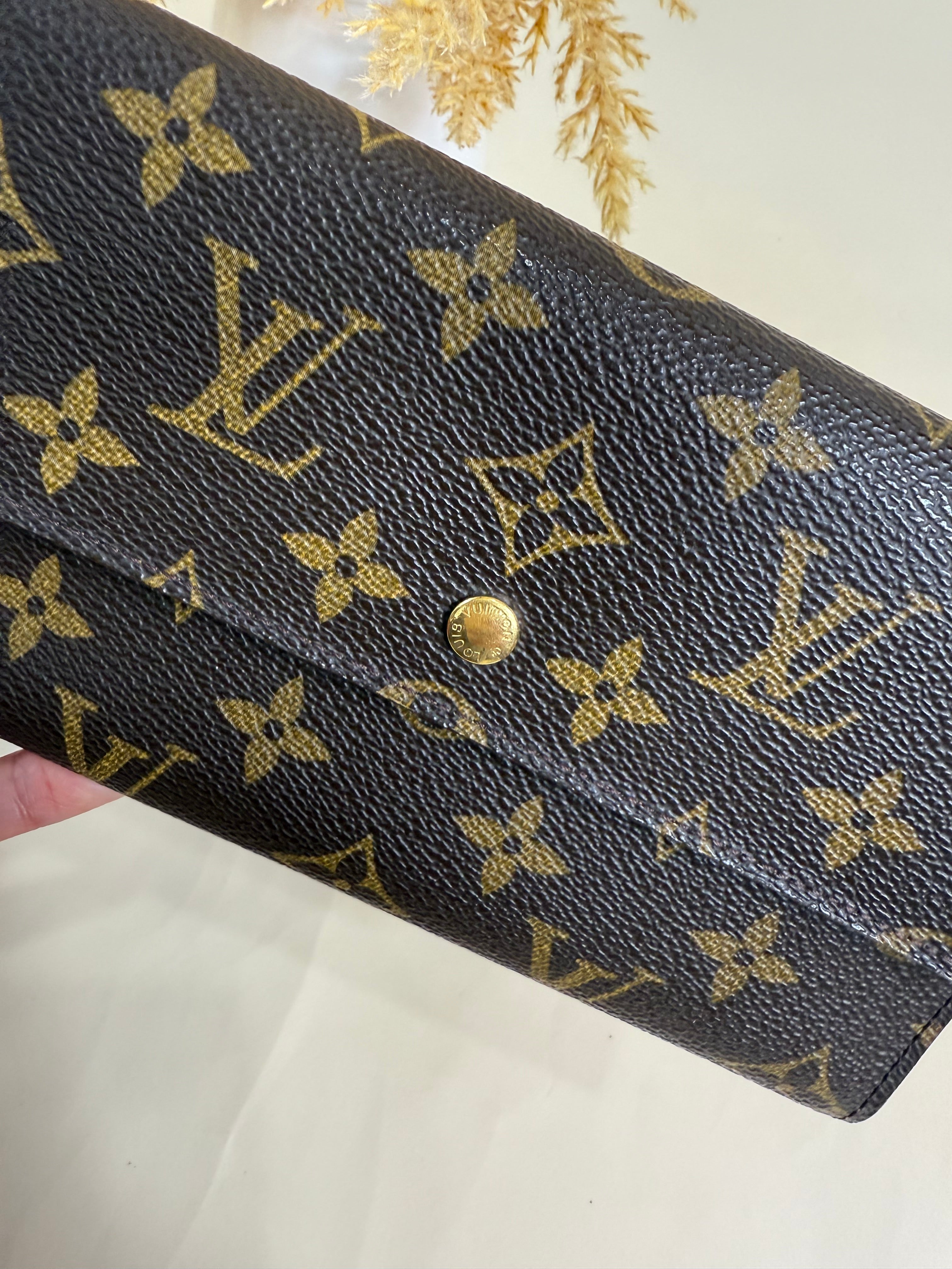 Louis Vuitton International Wallet