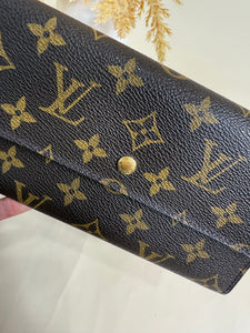 Louis Vuitton International Wallet