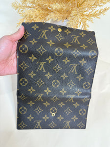Louis Vuitton International Wallet