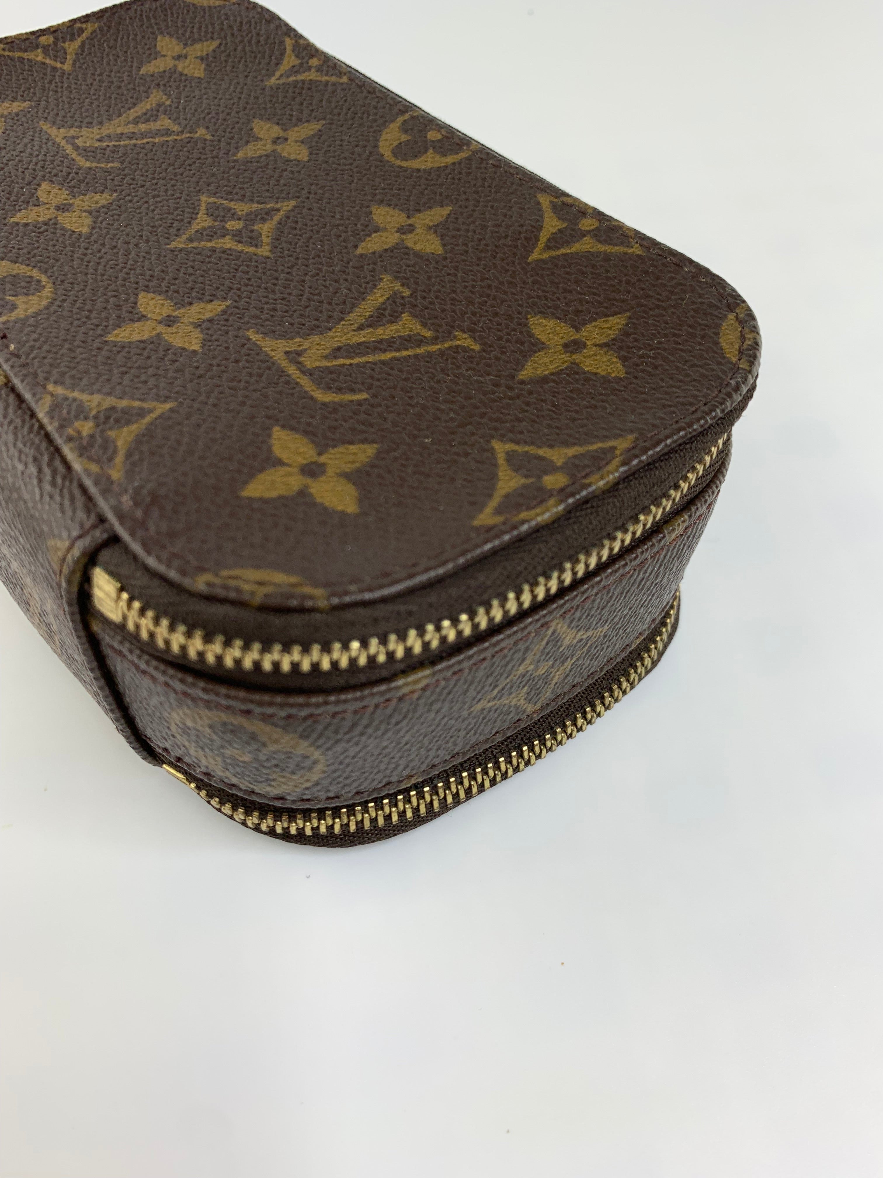 Louis Vuitton Trousse Blush PM