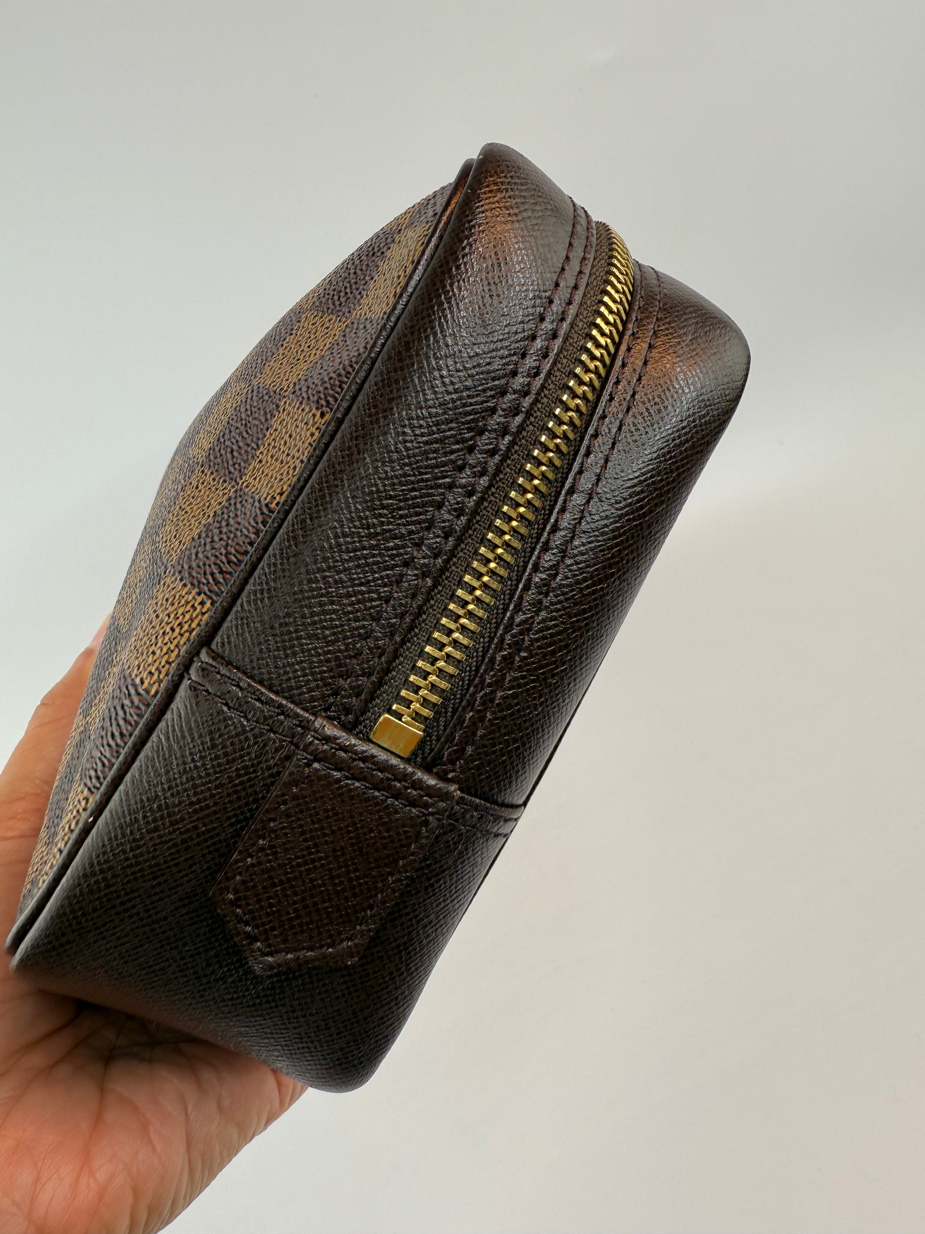 Louis Vuitton Toiletry Pouch in Damier  Ebene