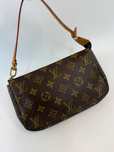 Louis Vuitton Pochette Accessories