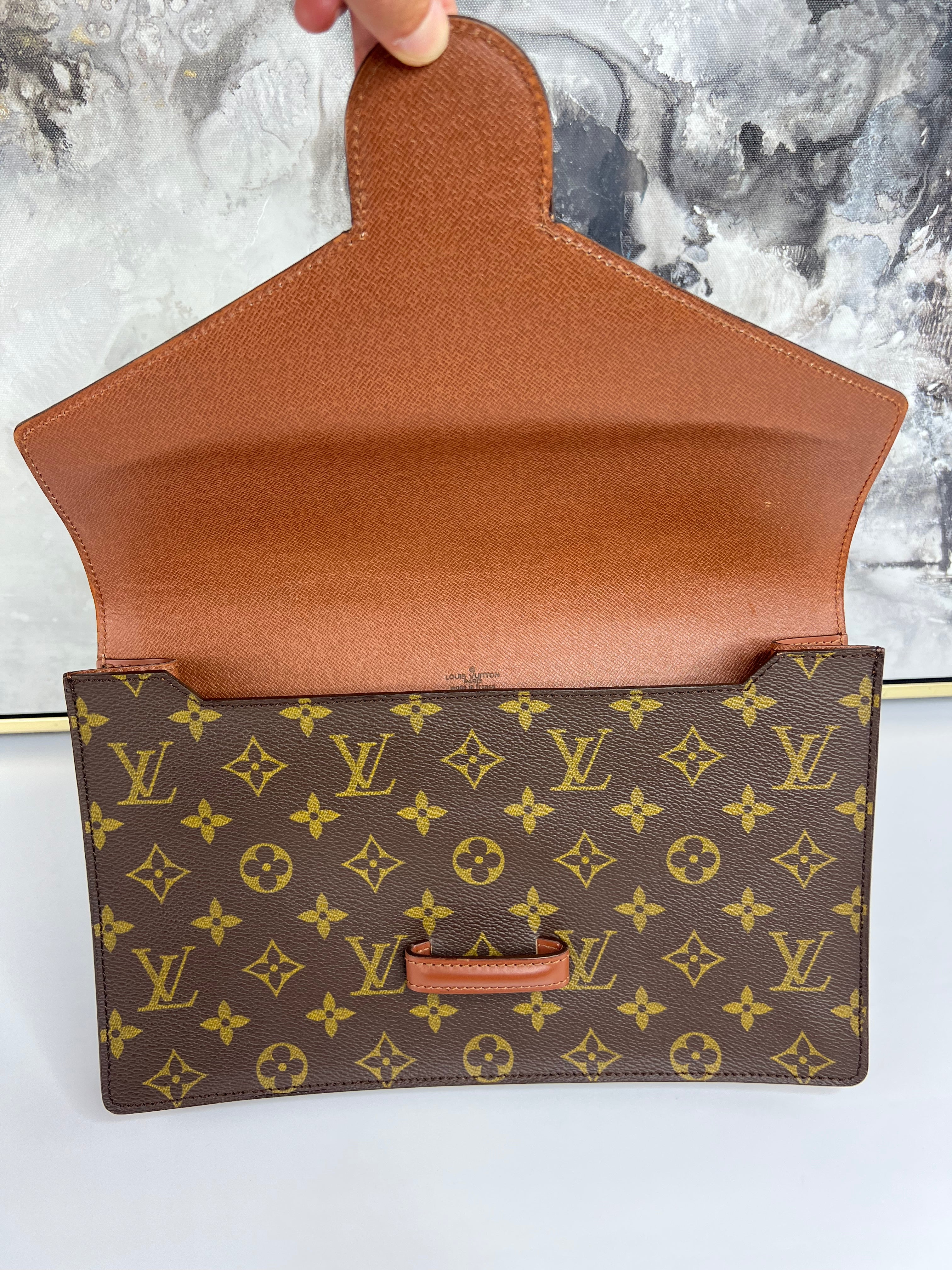 Louis Vuitton Vintage Clutch