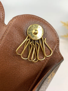 Louis Vuitton Round Key Holder