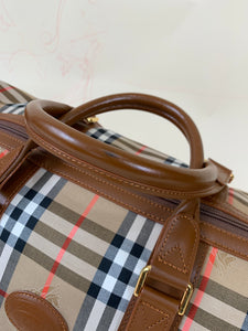 Burberrys Duffle Bag