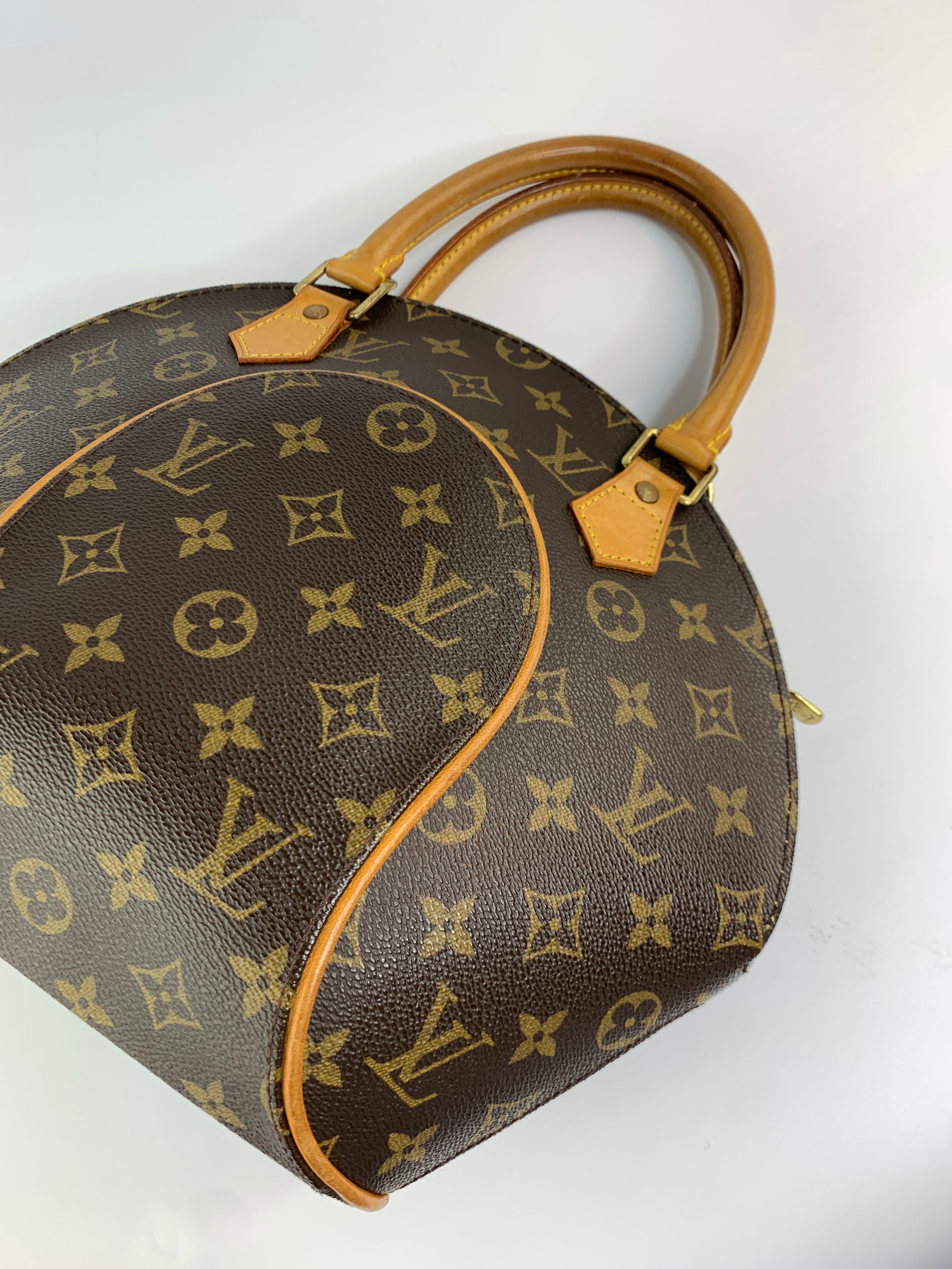 Louis Vuitton Ellipse PM