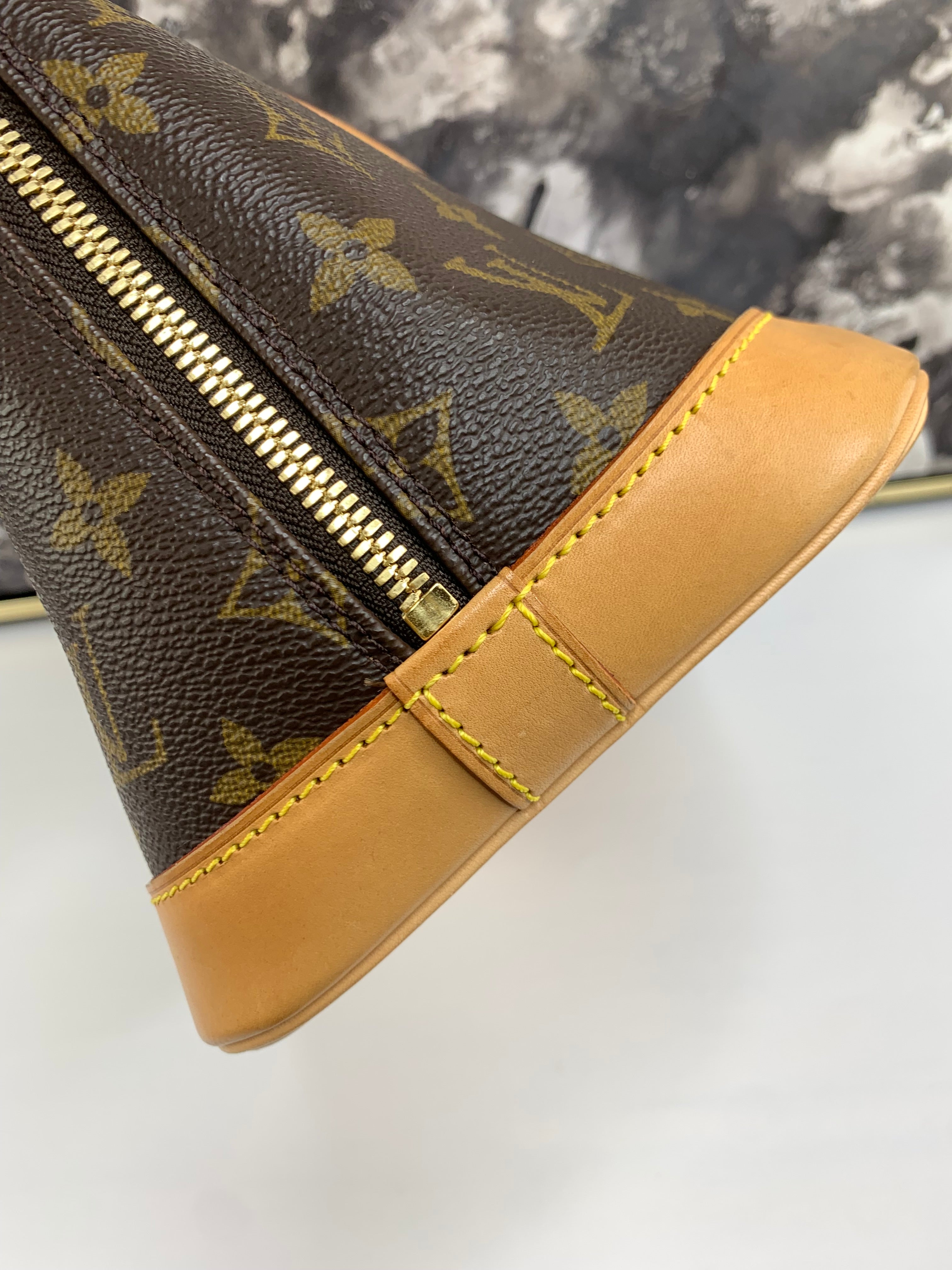 Louis Vuitton Alma PM