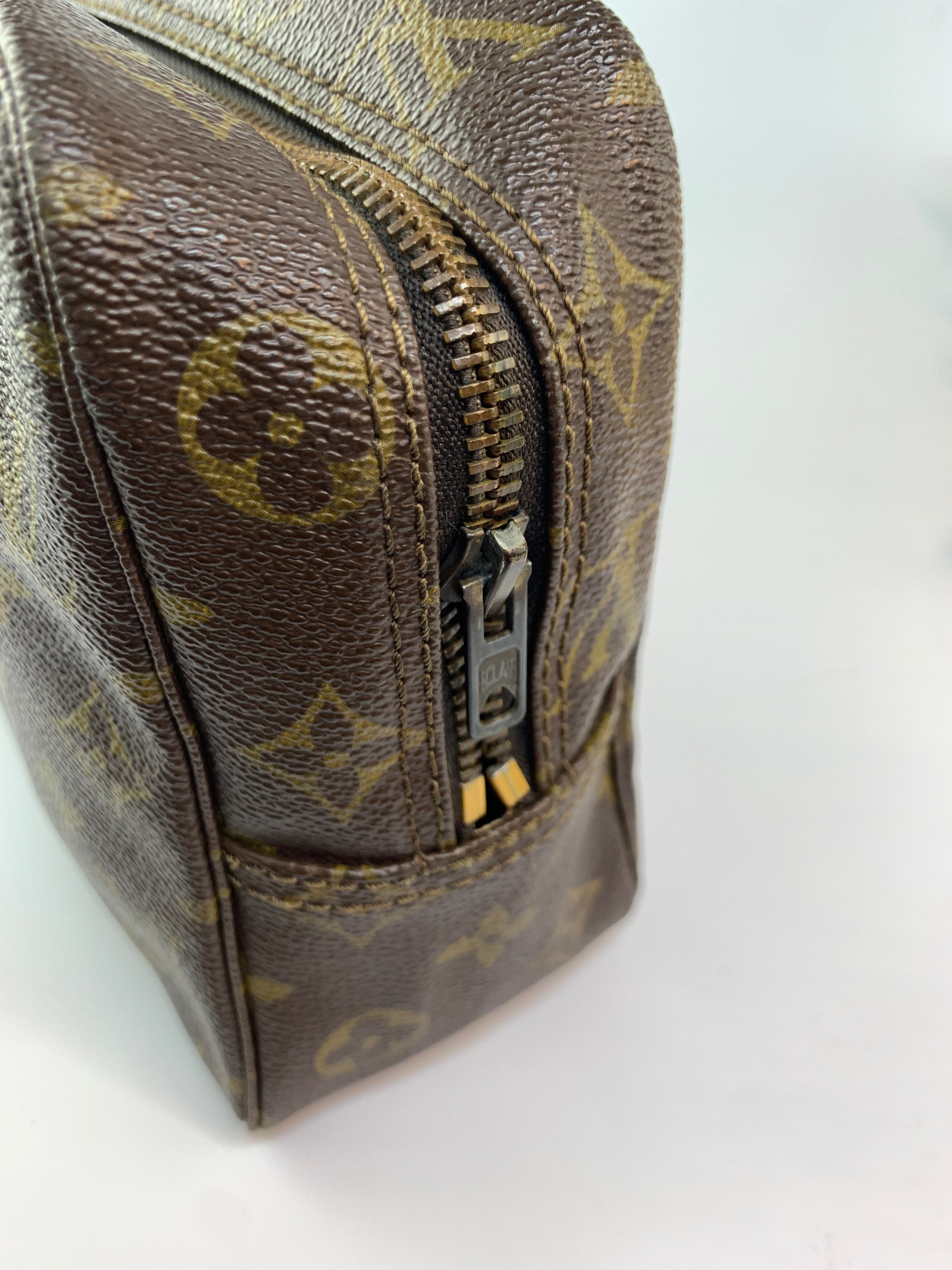 Louis Vuitton Trousse 28