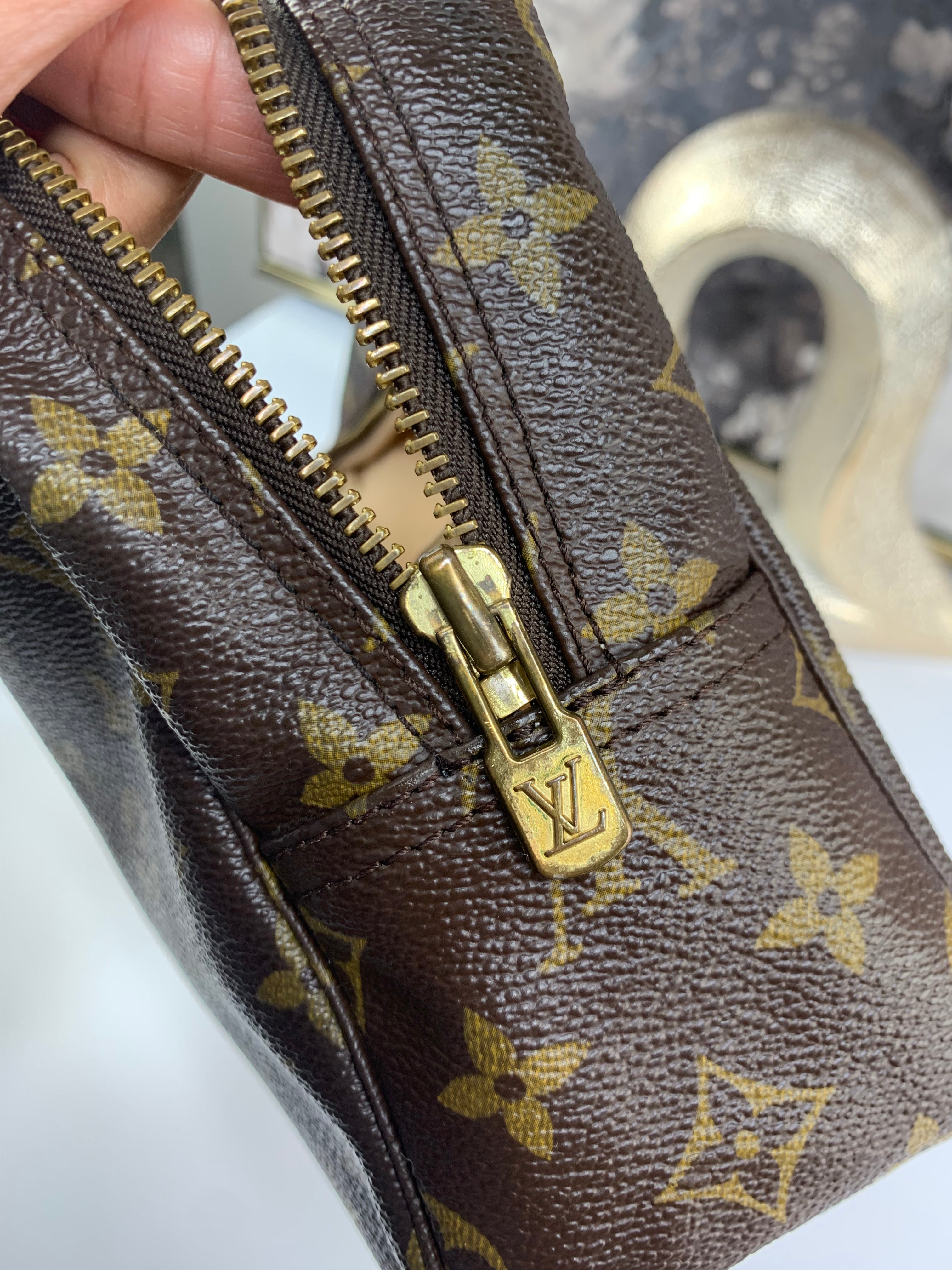 Louis Vuitton Trousse 28