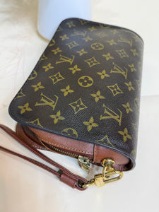 Louis Vuitton Orsay Clutch