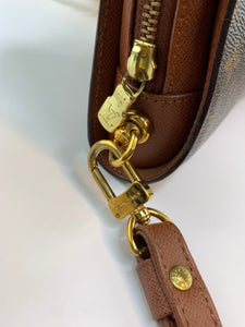 Louis Vuitton Orsay Clutch