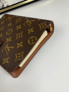 Louis Vuitton Agenda MM