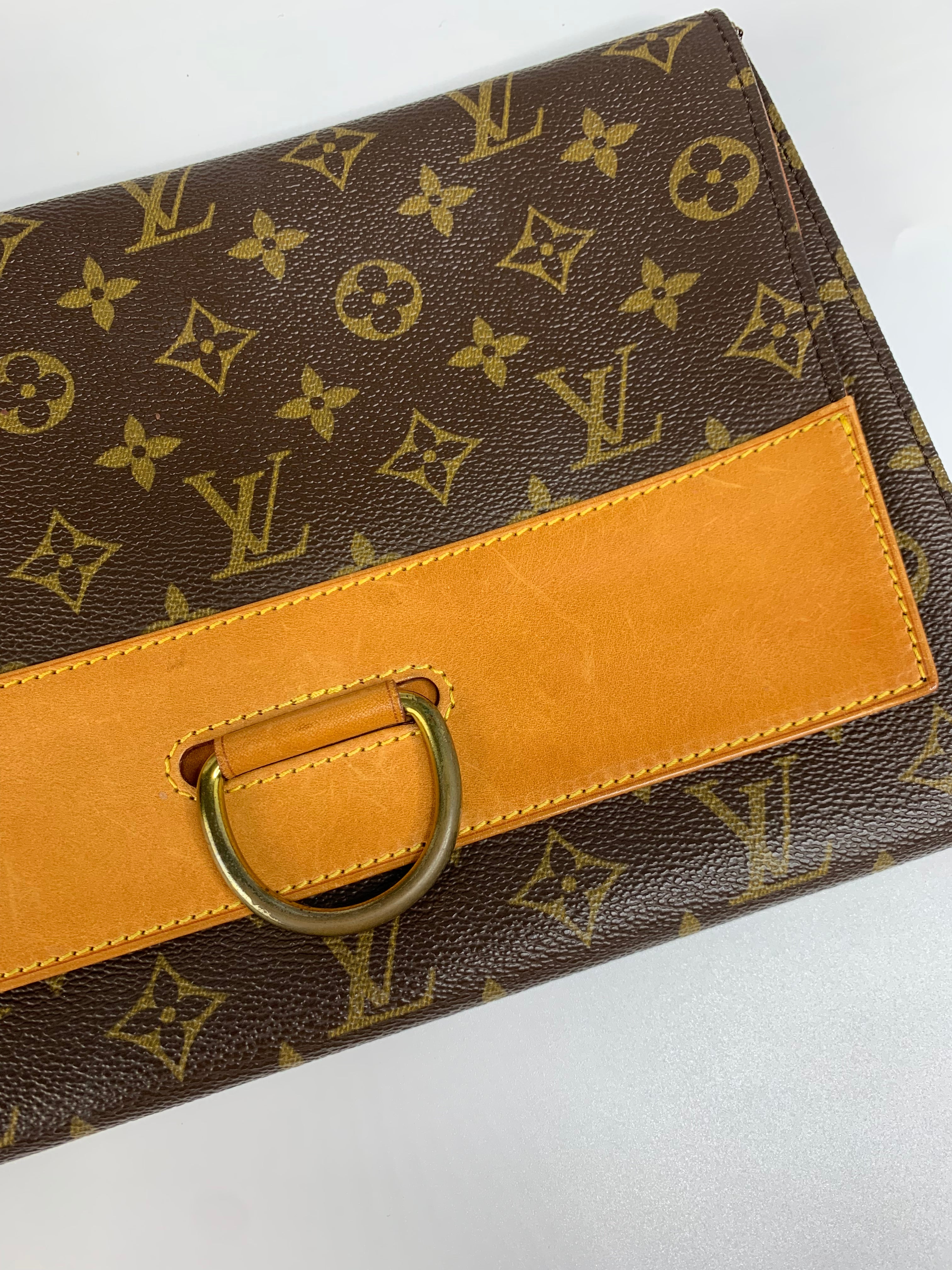 Louis Vuitton Lena Clutch