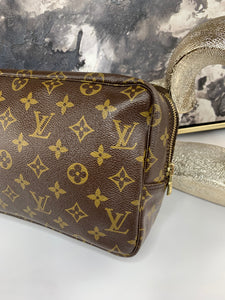 Louis Vuitton Trousse 28