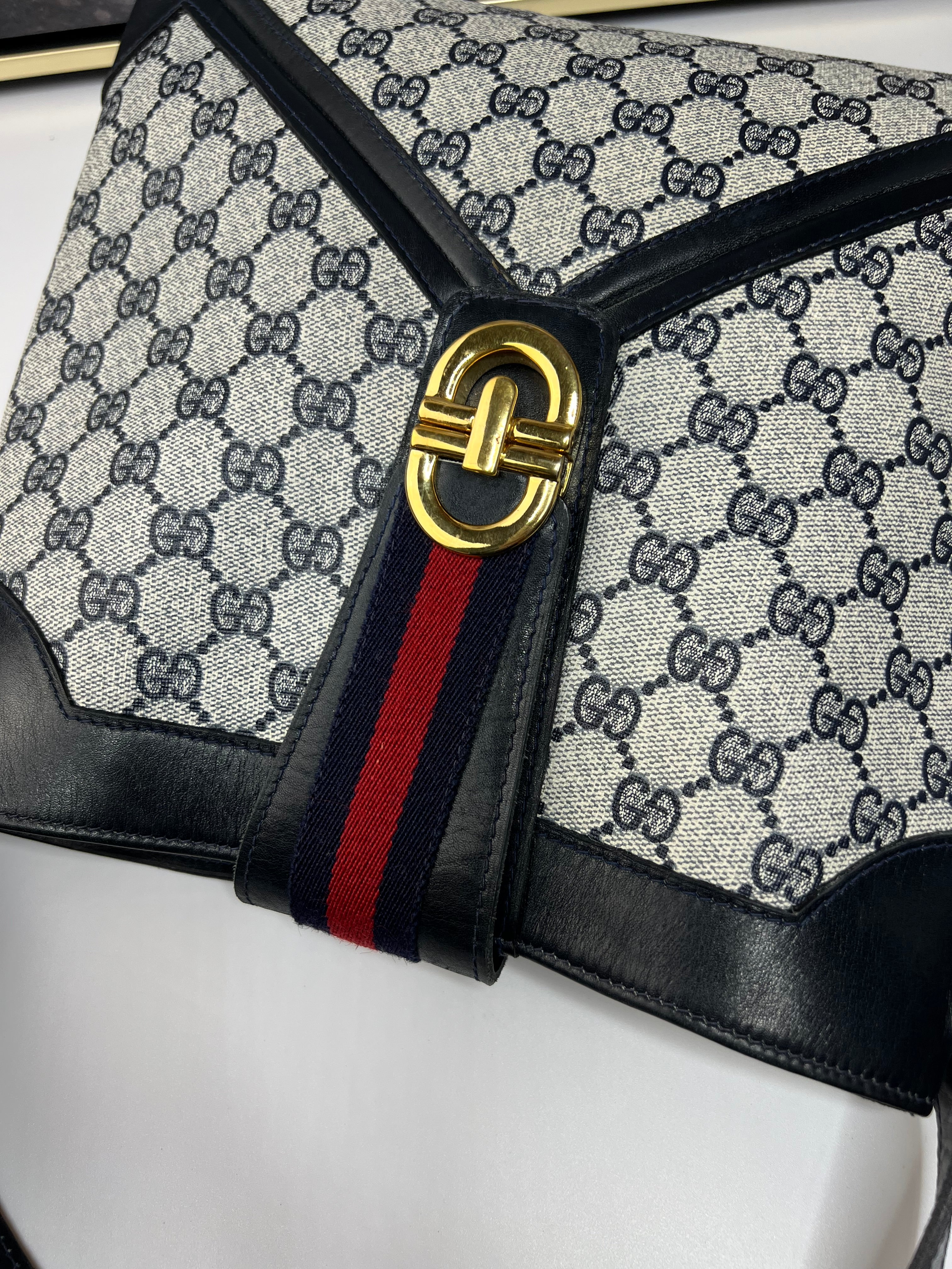 Gucci Vintage Shoulder Bag