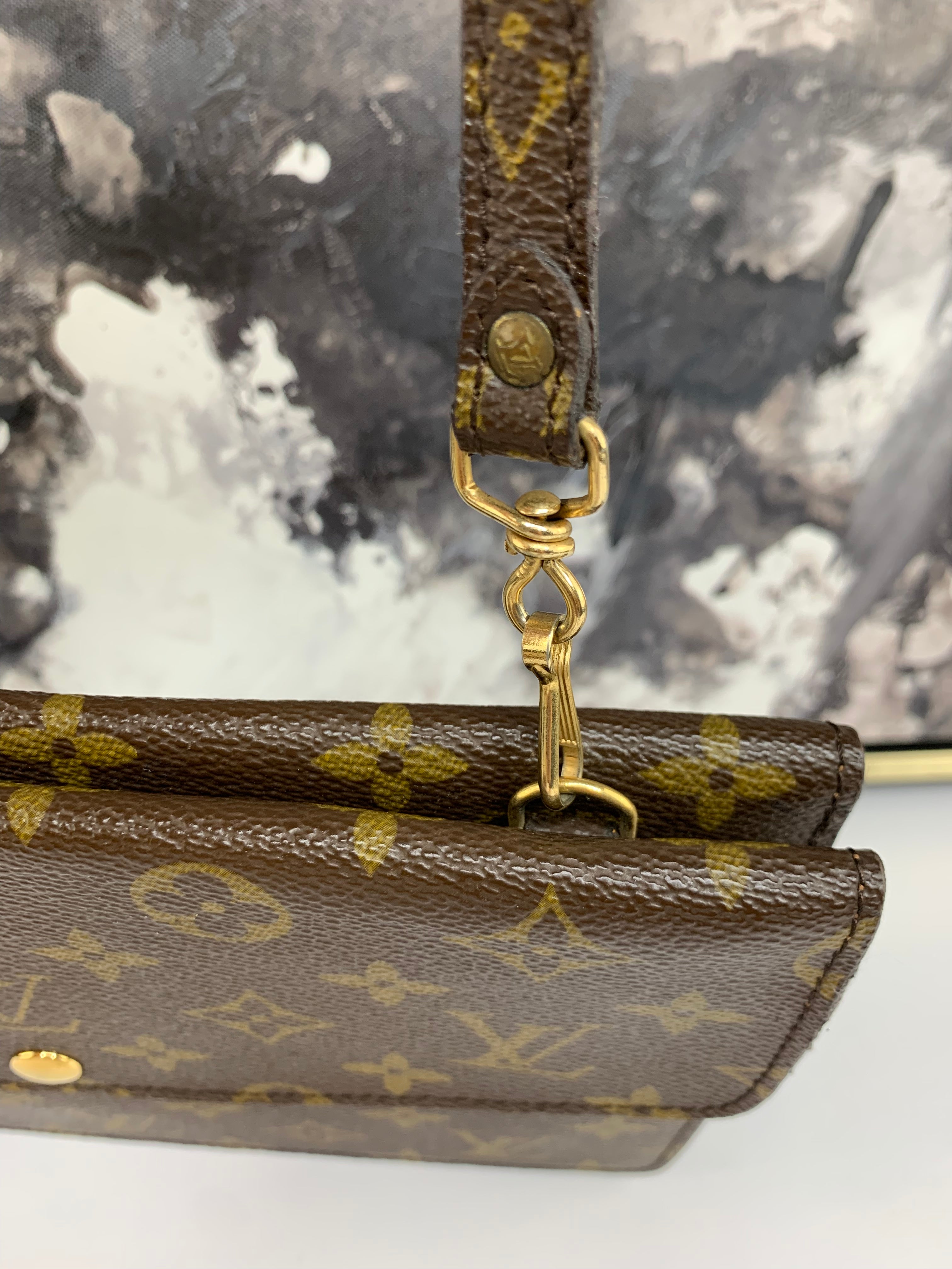 Louis Vuitton Double Rabat