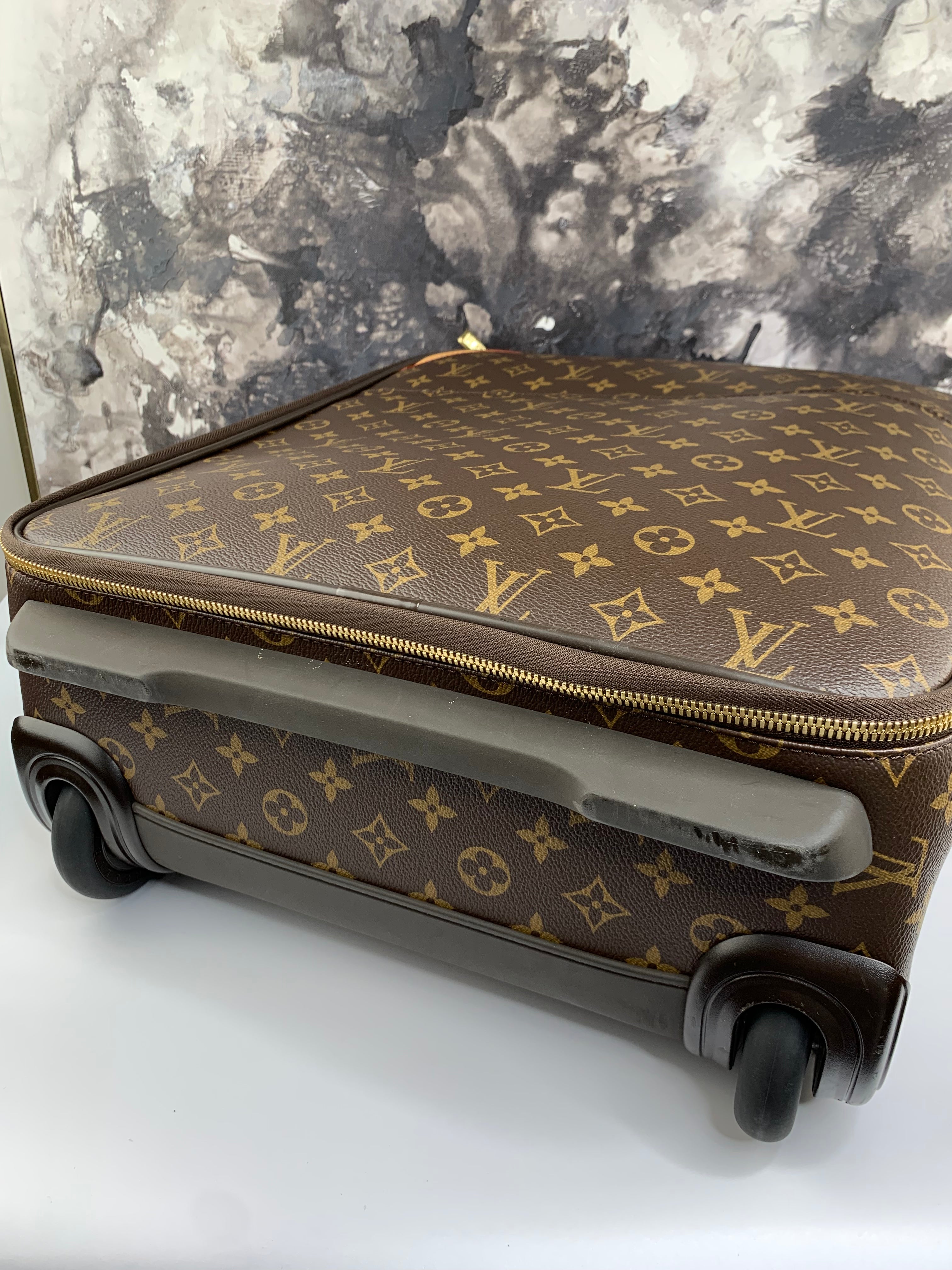 Louis Vuitton Pegase 45