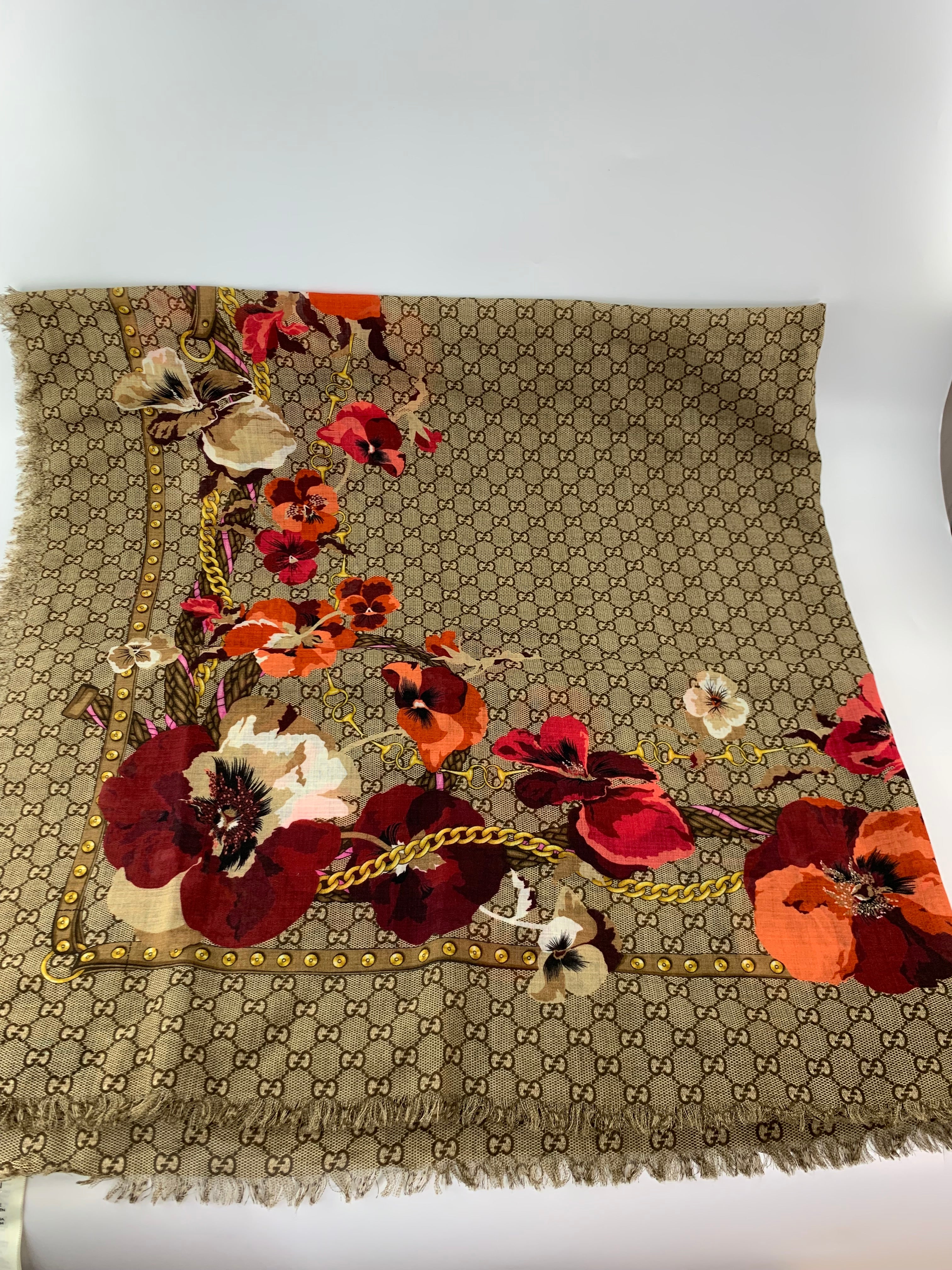 Gucci Blooms GG logo oversize scarf