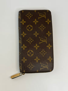 Louis Vuitton Zip Around Wallet